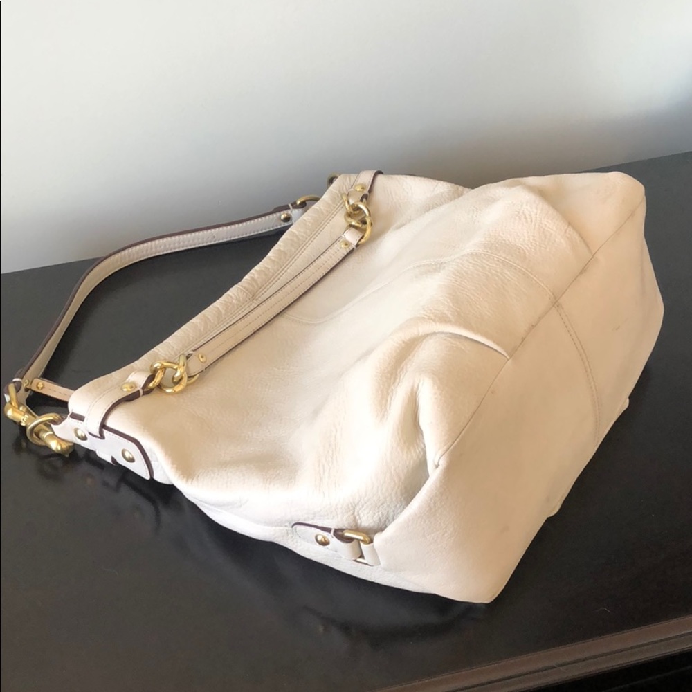 Authentic Coach shoulder bag